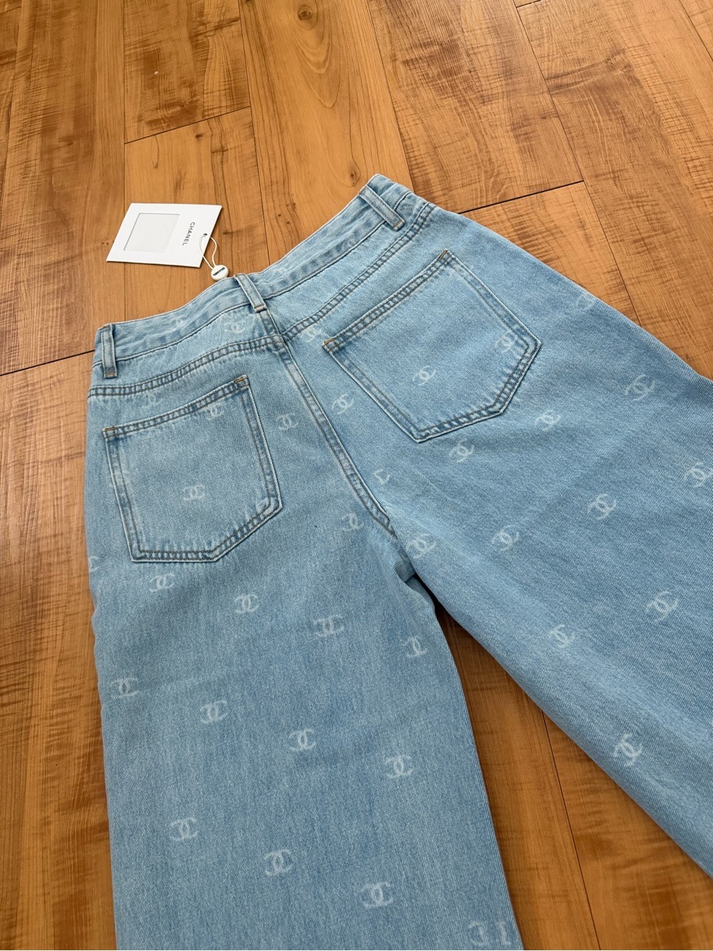 CC Logo Wide Leg Denim Blue Chanel Jeans ❗️READ DESCRIPTION 👇🏻❗️US2/FR34